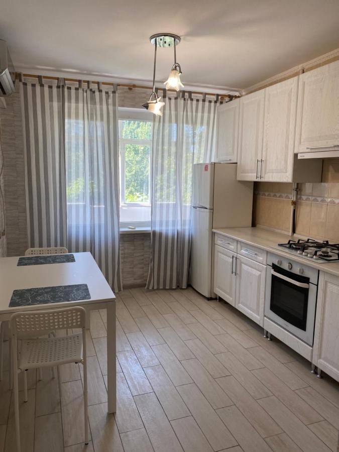 Kolodeznaja 17 Appartement Mykolajiv Buitenkant foto